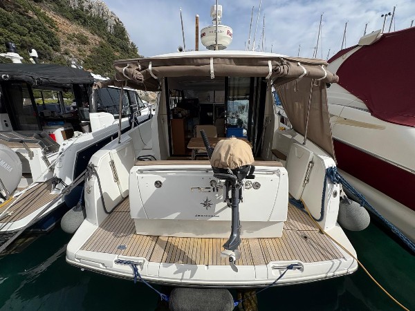 2017 JEANNEAU NC 11
