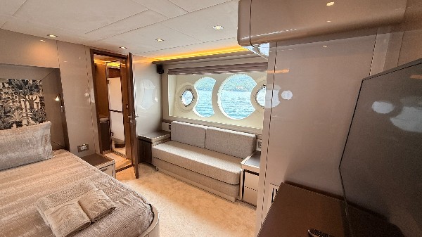 2020 MONTE CARLO YACHTS 80