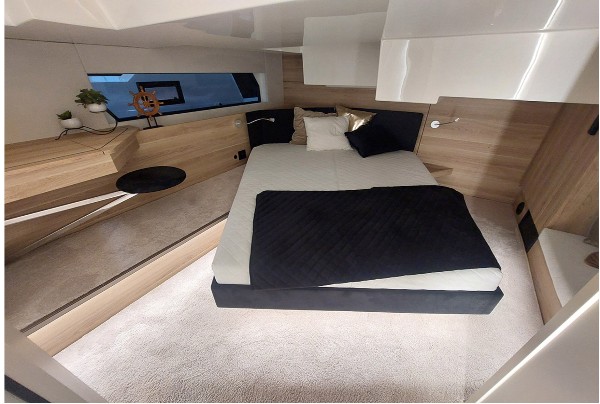 2026 COBRA YACHTS CAMPIONE 41 COUPE