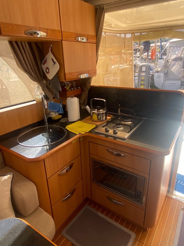 2012 GREENLINE 33