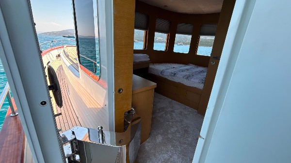 2014 CUSTOM STEEL TRAWLER 21M