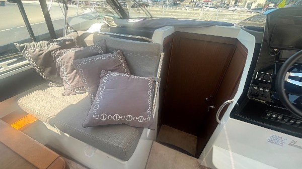 2017 JEANNEAU MERRY FISHER 895