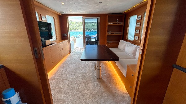 2014 CUSTOM STEEL TRAWLER 21M