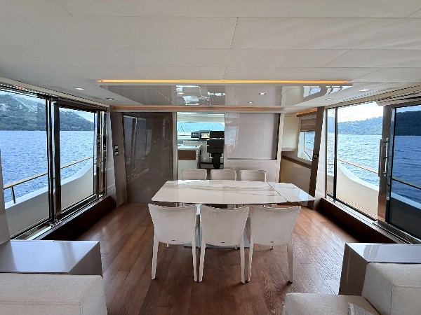 2020 MONTE CARLO YACHTS 80