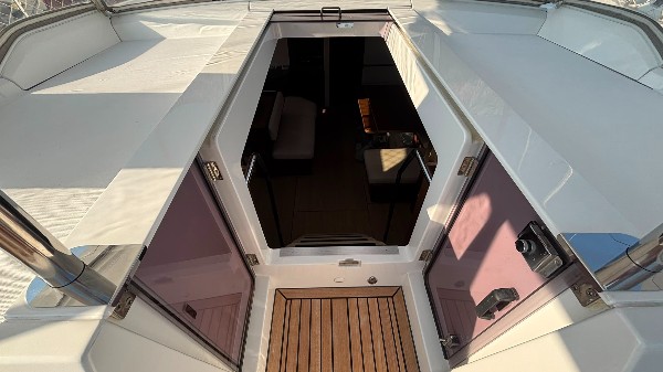 2022 BENETEAU OCEANIS 51.1