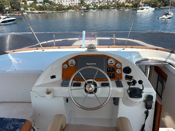 2009 BENETEAU SWIFT TRAWLER 52