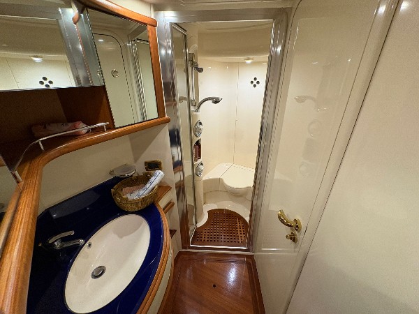 2006 AZIMUT 55 E
