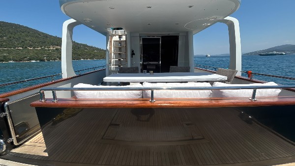 2014 CUSTOM STEEL TRAWLER 21M