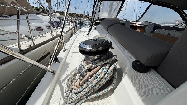 2017 JEANNEAU 51