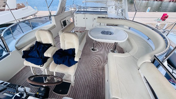 2008 TRADER 64 