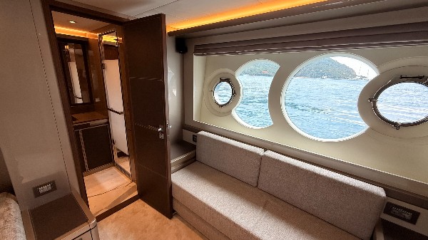2020 MONTE CARLO YACHTS 80