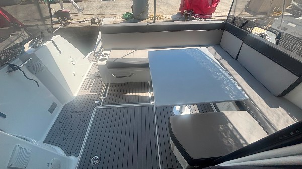 2017 JEANNEAU MERRY FISHER 895