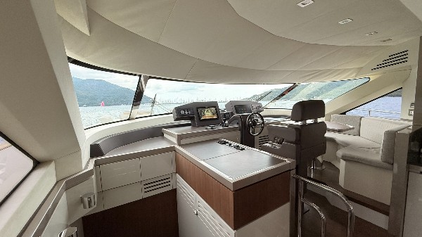 2020 MONTE CARLO YACHTS 80