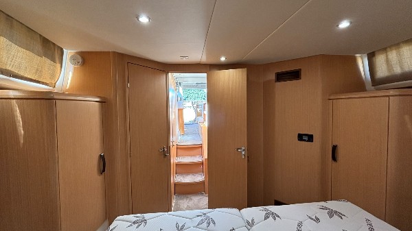 2023 GREENLINE 40 HYBRID