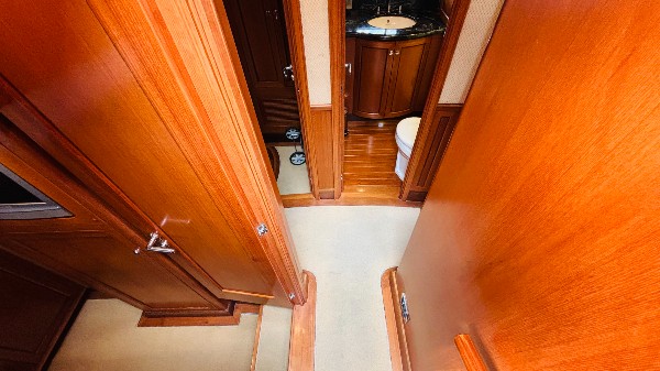 2008 TRADER 64 