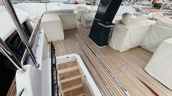 2022 SIRENA 68 