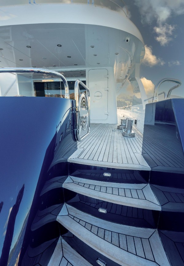 2012 CUSTOM 38.5 M SUPER YACHT