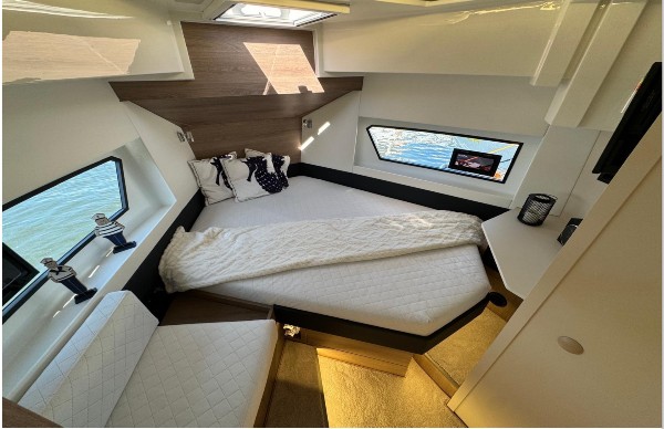 2026 COBRA YACHTS CAMPIONE 41 FLY