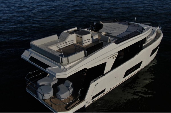 2026 COBRA YACHTS CAMPIONE 41 FLY