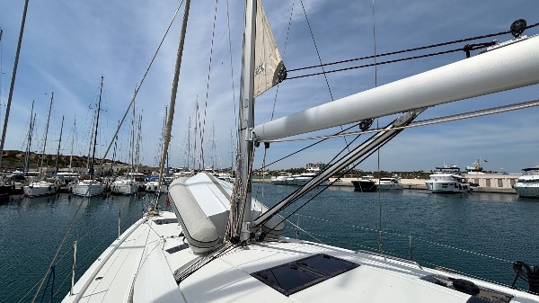 2017 JEANNEAU 51