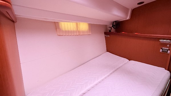 2009 BENETEAU 57
