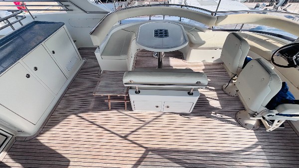 2008 TRADER 64 