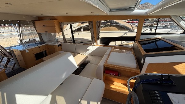 2023 GREENLINE 40 HYBRID