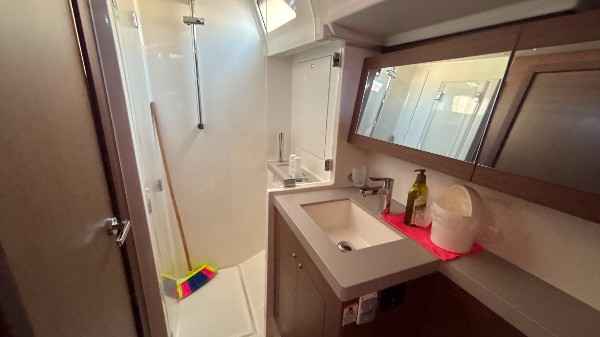 2022 BENETEAU OCEANIS 51.1