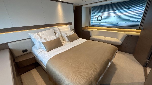 2024 PRINCESS F65