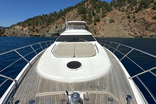 2010 AZIMUT 70
