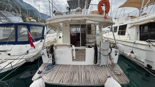 2009 BENETEAU SWIFT TRAWLER 42