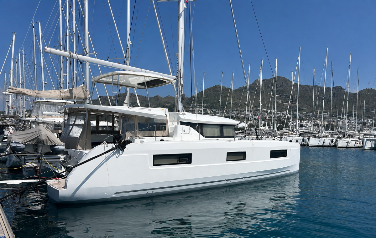 2022 LAGOON 46 OWNER'S VERSION - 13.99m tekne