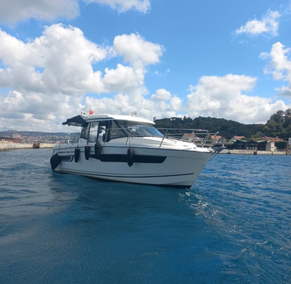 2017 JEANNEAU MERRY FISHER 895