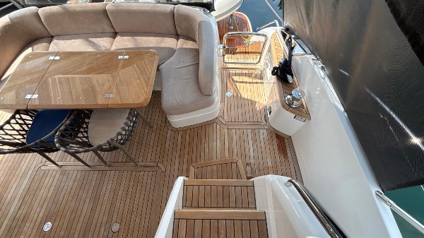 2023 PRINCESS F65