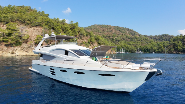 2010 NUMARINE 78 FLY
