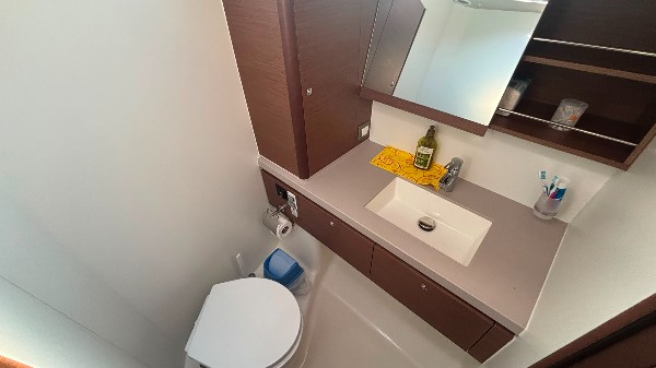 2022 BENETEAU OCEANIS 51.1