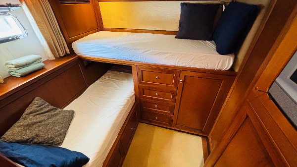 2008 TRADER 64 