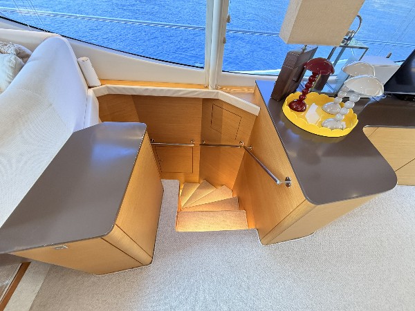 2010 NUMARINE 78 FLY