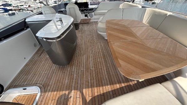 2023 PRINCESS F65