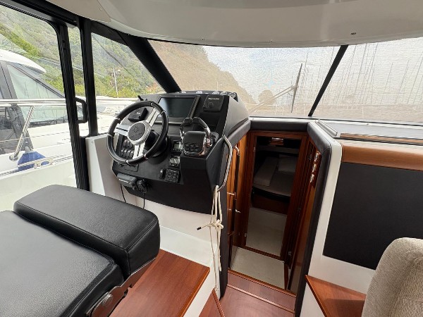 2017 JEANNEAU NC 11