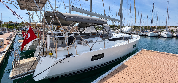 2017 JEANNEAU 51