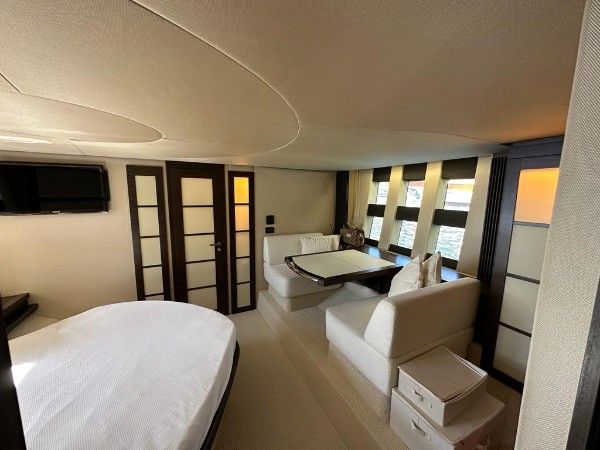 2012 AZIMUT 62S