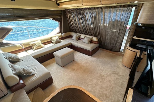 2010 AZIMUT 70