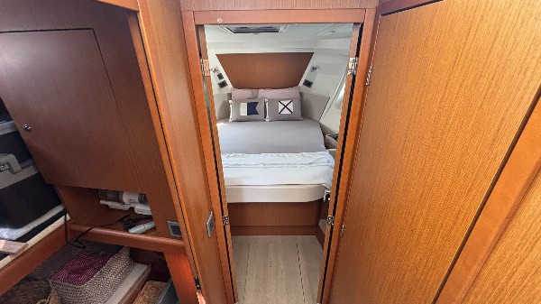 2018 BENETEAU SWIFT TRAWLER 35