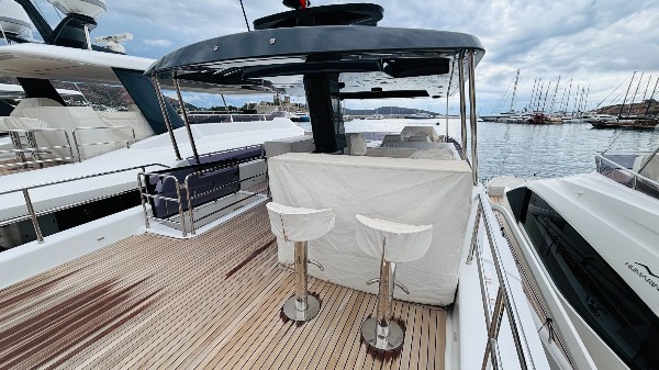 2022 SIRENA 68 