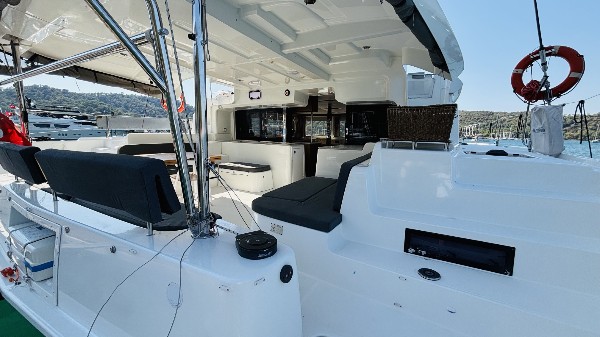 2020 LAGOON 46 