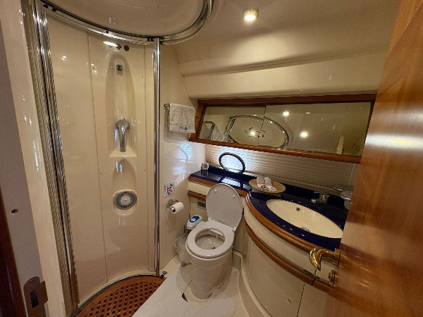 2006 AZIMUT 55 E