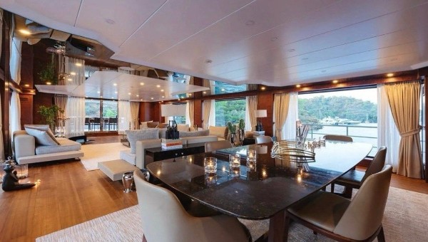 2010/2023 MOTOR YACHT 46 M