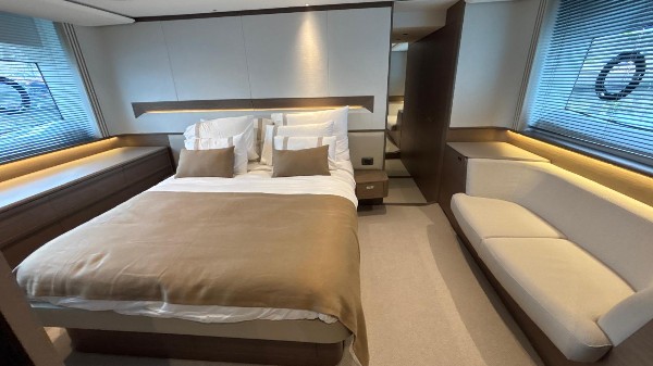 2023 PRINCESS F65
