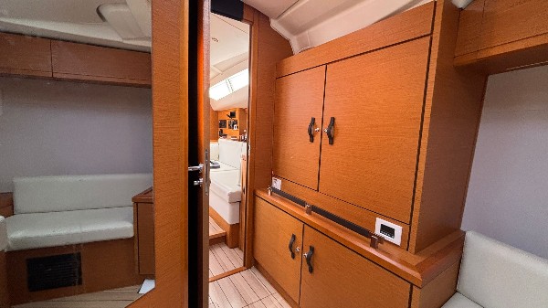 2017 JEANNEAU 51